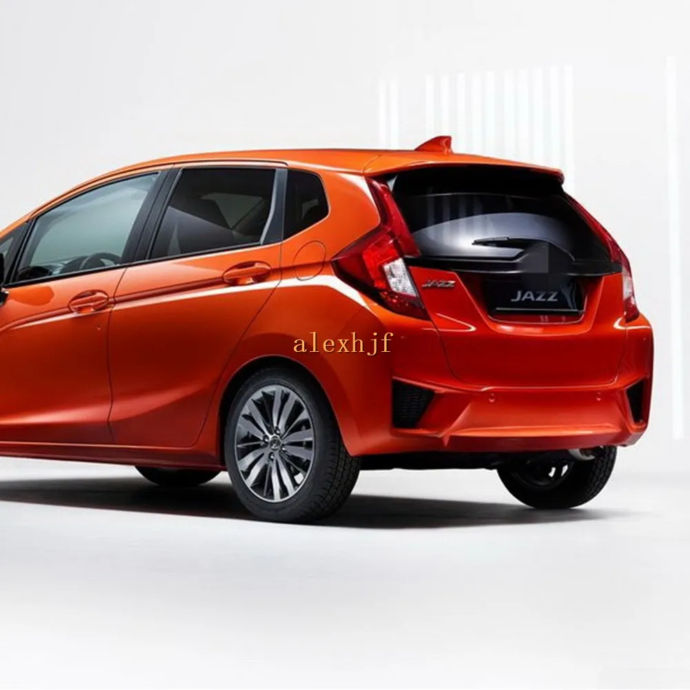 Honda-Jazz_2016
