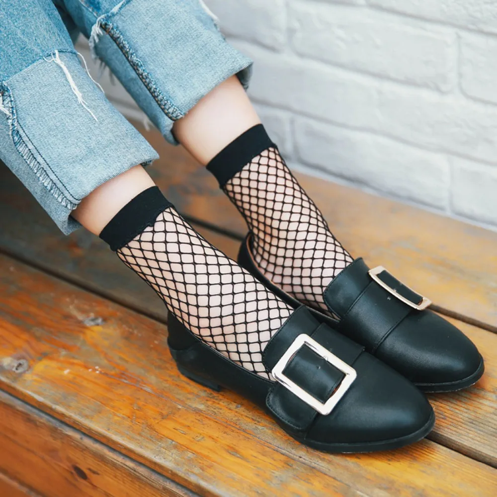 

Women Girls Ladies Soft Sexy Lace Floral Short Ankle Fishnet Socks
