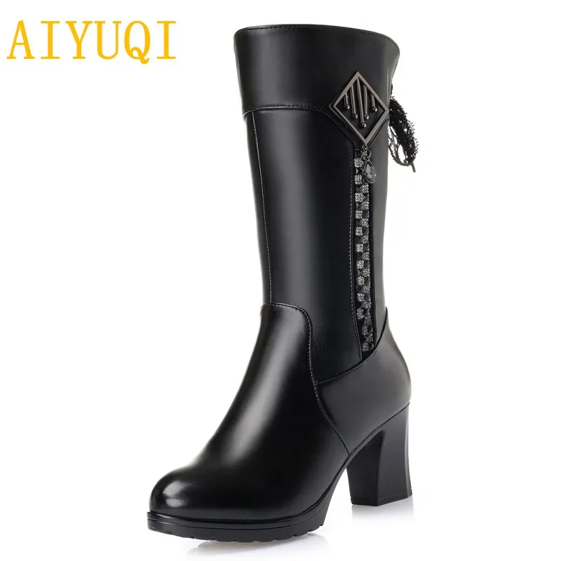 

AIYTUQI 2019 new military boots women snow shoes,genuine leather women's winter boots, thick wool locomotive boots women