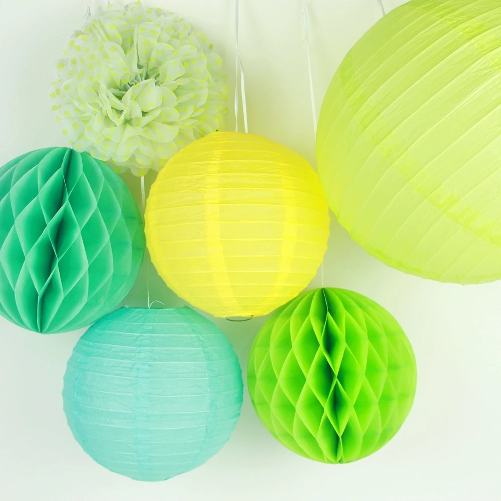 

6pc Green Paper Crafts Decoration Polka Dots Poms Lanterns Balls for Wedding Birthday Bridal Shower Event Party DIY Supplies