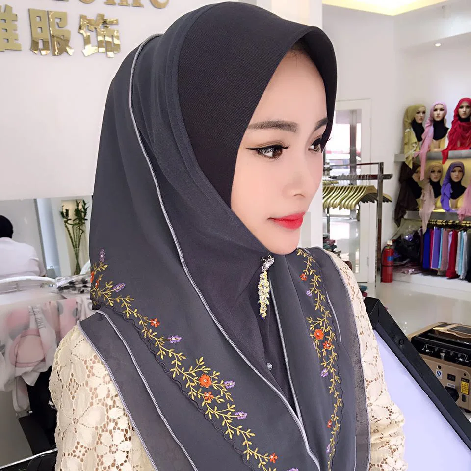 

2017 New Bandanas Chiffon Fashion Embroideried Muslim Scarf Muslim Hijab Scarf Islamic Muslim Headscarf Free Shipping