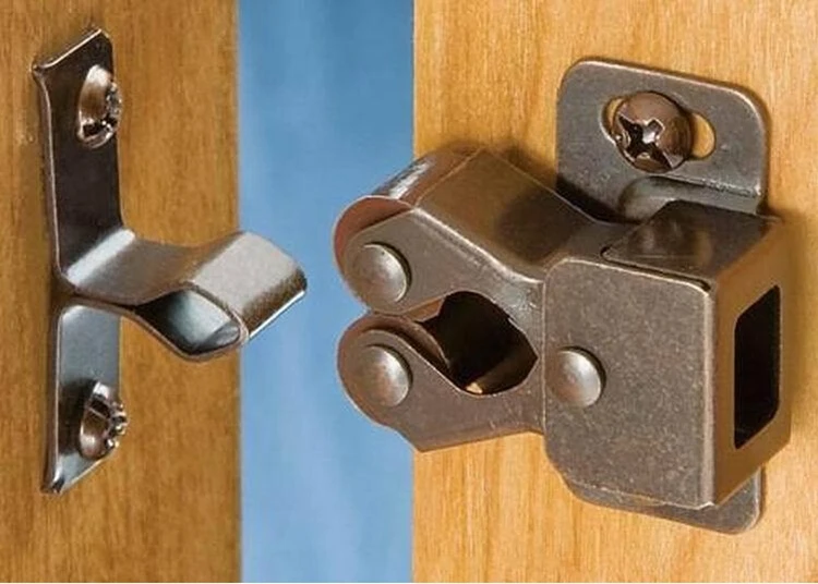 Foshan Manufacturer Supply Bronze Double Roller Cabinet Door Catch Foshan Manufacturer Supply Bronze Double Roller Cabinet Door Catch In Catches From Home Improvement On Aliexpress Com Alibaba Group