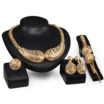 

Dubai Gold Jewelry Sets Trendy Nigerian Wedding African Beads Jewelry Sets Elegant Necklace Costume Bijoux Free Gift Box