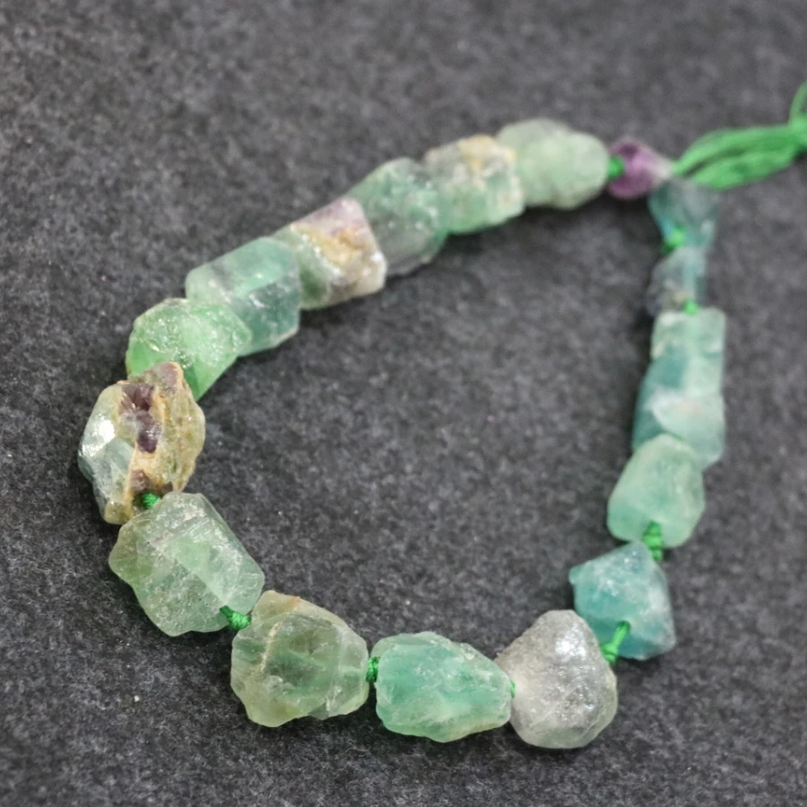 15.5/12 18x14 20mm Natural Rough Cut Nugget Green Crystals Beads, Rough