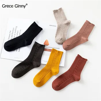 

2018 new autumn and winter sweet crescent moon splayed flowers plain women's casual short socks
