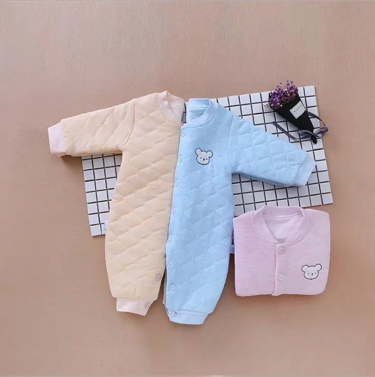 

Autumn and winter baby jumpsuits.