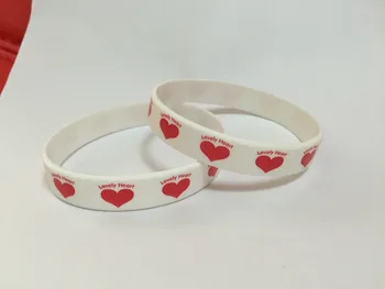 

Lovely Heart Silicone Bracelet Free shiping