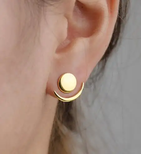 gold earrings