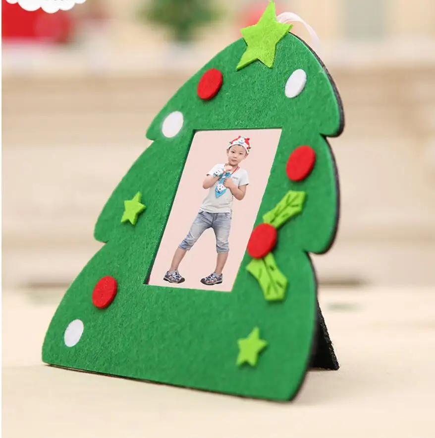 

Hot 50pcChristmas Non-woven Fabric Tree Glove Hat Photo Frame Picture Holder Frame Christmas Tree Ornaments Gift Home Decoration