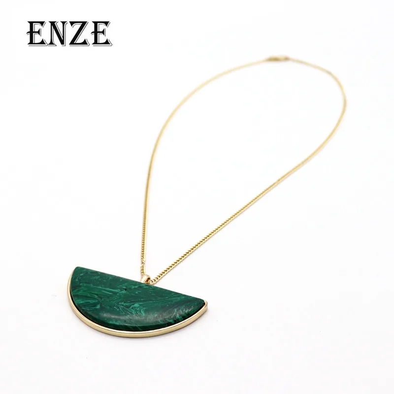 

ENZE fashion ladies jewelry Simple and easy geometry models inlaid green stone pendant ladies necklace elegant personality