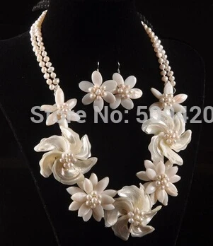 

hot sell >>>>Shell pearl flower pendant earrings beaded necklace set 18