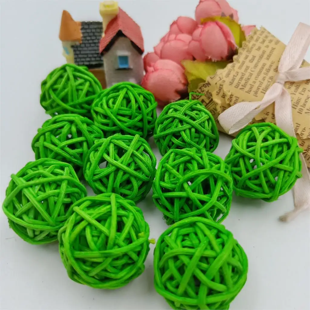 

10pcs 3cm Rattan Balls Christmas Lights Green Sepak Takraw LED String Lights Garlands For Hotel Fence Wedding Party Decorations