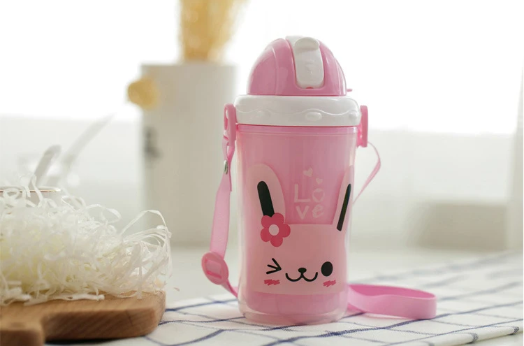 Малыш Чашки маленьких Кормление бутылки с соломенной мультфильм кролик медведь прекрасный экологичный с крышкой Портативный чашка