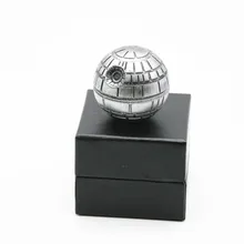 1 Stück Neueste 3 Schichten 52 MM Tod Star Wars Tabak Brecher Kreative Sterne Runde Gewürzmühle Ziny Legierung Rauchen Grinder Weihnachtsgeschenk
