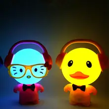 Мультяшная форма пластиковая светящаяся палочка музыкальный фонарь Красочный Светодиодный светильник игрушка Новинка игрушки для детей