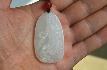 

Natural Kunlun jade Guanyin pendant Afghan male models for security and peace ribbon Guanyin Bodhisattva of compassion