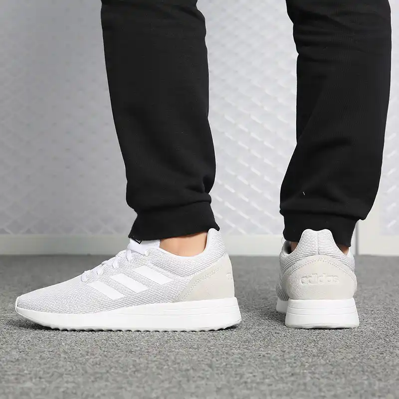 adidas Womens Run 70S adidas Womens Run 70S
