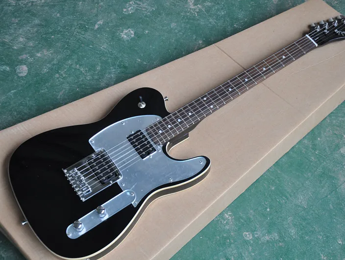 

Black Electric Guitar with Mirror Pickguard,Rosewood Fretboard,Binding Body,Chrome Hardwares,can be changed as you request