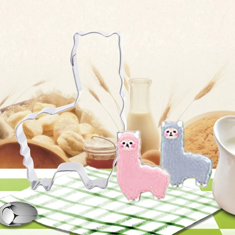 

1pcs Animal Alpaca Shape Biscuit Mold Bakeware Fondant Cake Mold DIY Sugar craft 3D Pastry Cookie Cutters Baking Tools