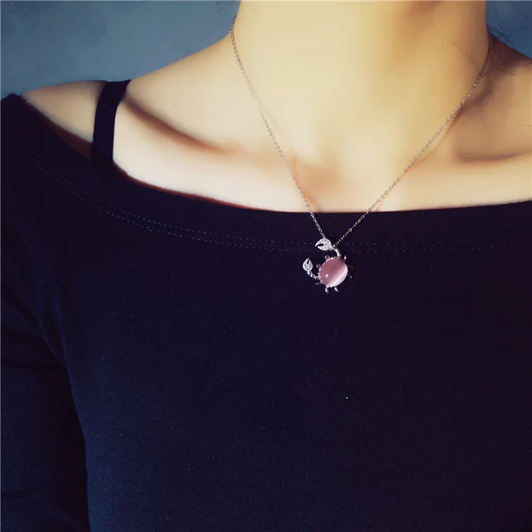 

Pure 925 Sterling Silver Fashion Women Trendy Designer Collar Necklace Sparkling Zircon Decorative Crab Quality Opal Pendant