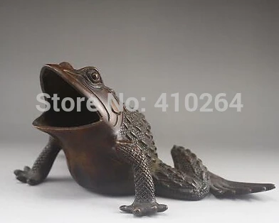 

2 pcs Exquisite Chinese Bronze Statue - Frog