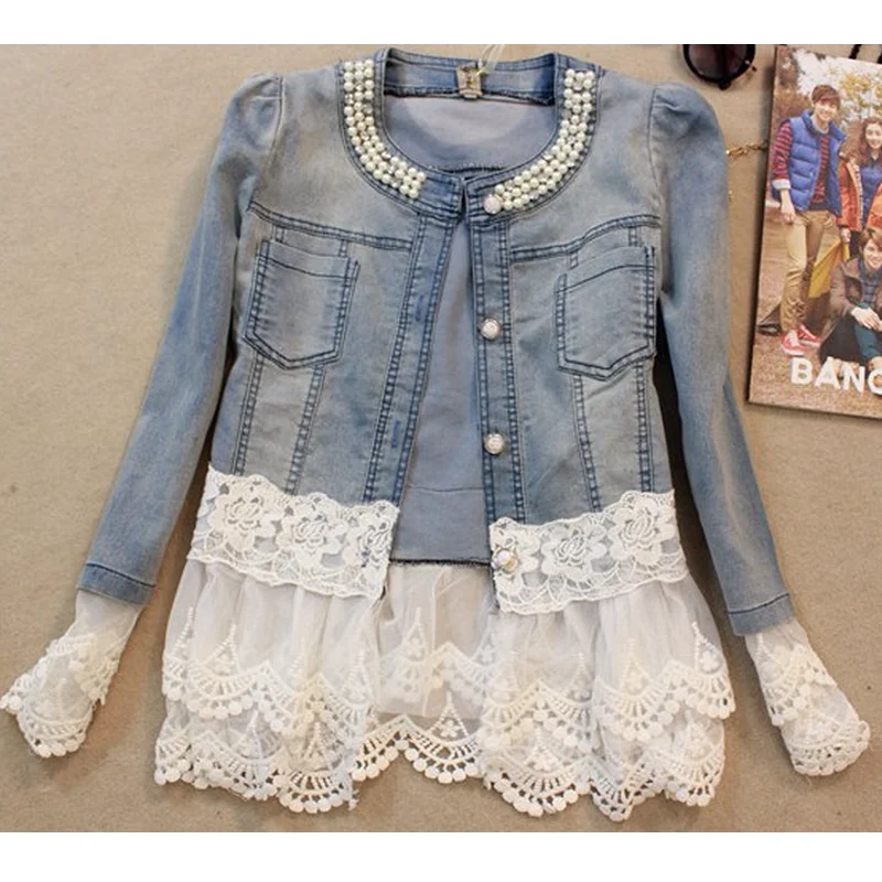 

Female Short Section Denim Jacket Fashion 2018 Spring New Fashion Beaded Thin Stitching Lace WOMEN Cowboy Jacket Lace Slim Coat