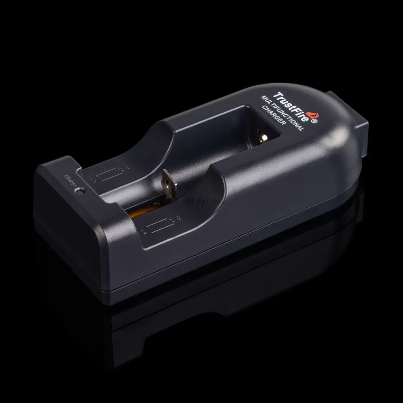 TrustFire TR002 Multifunctional Lithium Battery Charger single for
