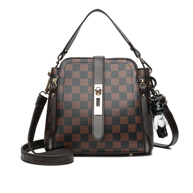 

Luxury Handbags Women Bags Designer Purses and Handbags Crossbody Bags for Women Appliques Lock Fashion Women Leather Bucket