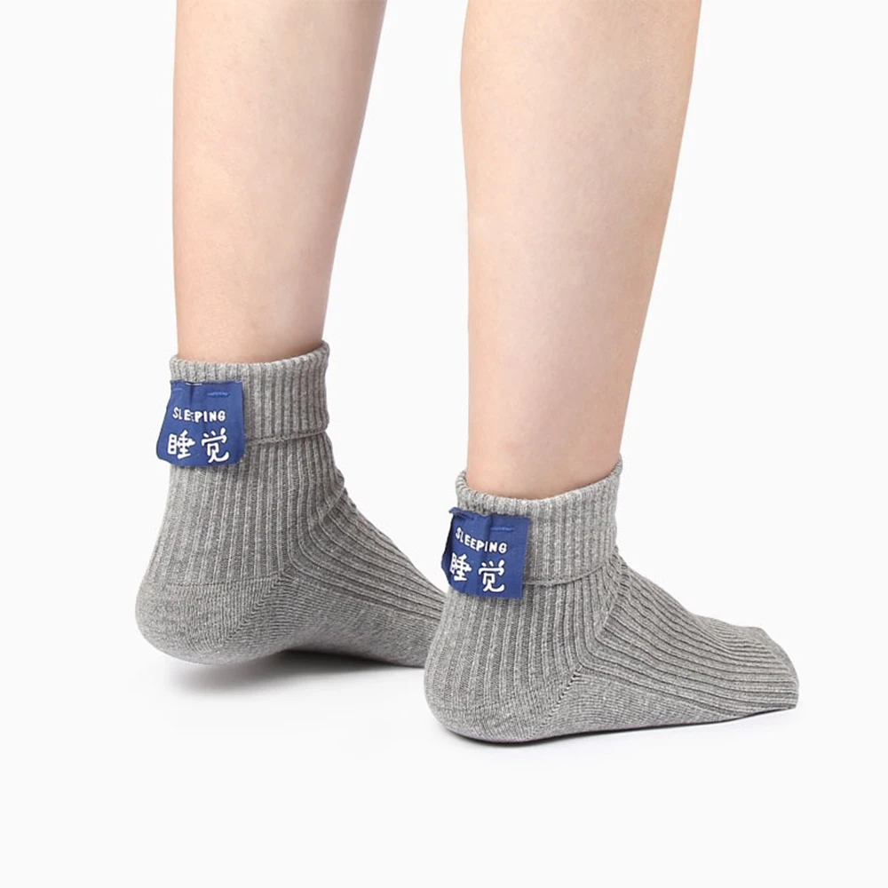 

Women's socks cotton Chinses word hip hop funny socks Cute solid color letter crew socks Small fresh Harajuku style retro socks
