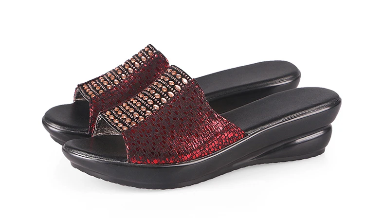 

Women Sandals Comfortable Leather Fashion Women's Casual Shoes Wedges Platform Summer Sandals plush Size 35-40