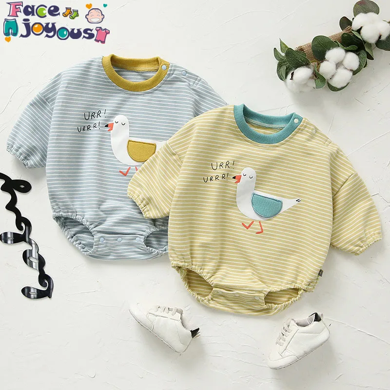 

2019 baby clothes spring and autumn striped embroidery cartoon animal seagull jumpsuit triangle haka 0-2Y baby climbing suit