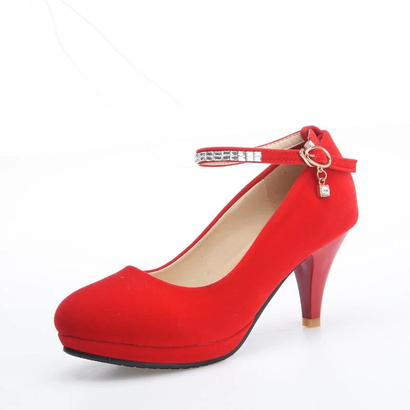 medium high heel shoes
