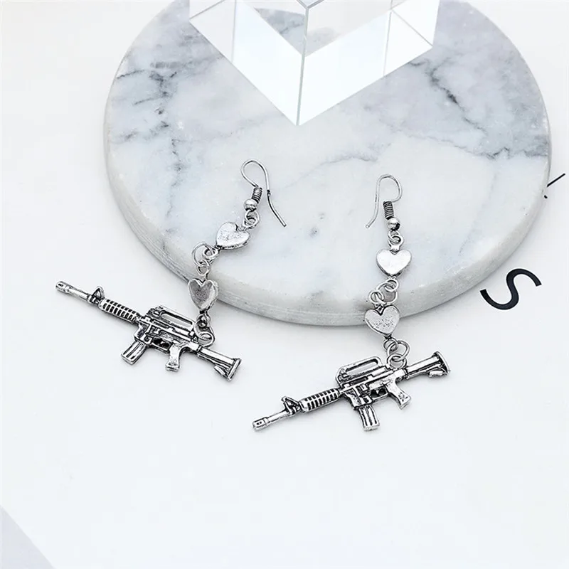 

Punk Style Hand Gun Handcuff Drop Earrings Personality Creative Dangle Earring Hip Hop Street Style Jewelry Gift For Women