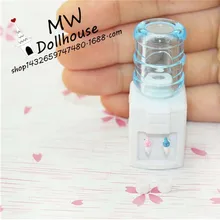 Симпатичные Миниатюрные аксессуары мини Настольный диспенсер для воды с Cups 1:6/1:12 моделирование мебели игрушки для кукольного дома украшения