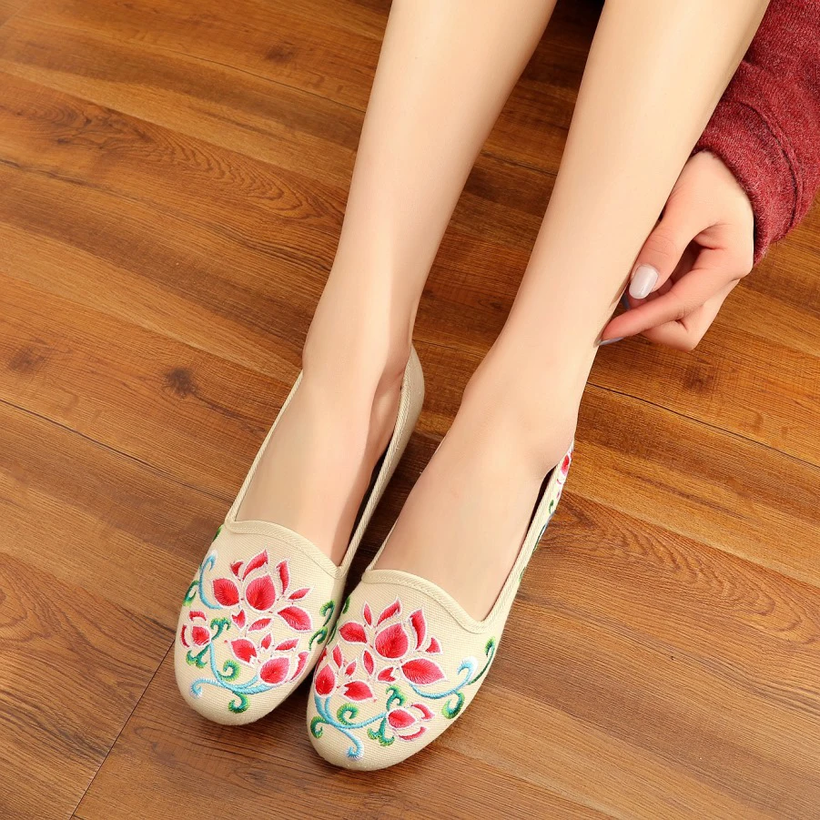 

Veowalk Floral Embroidery Women Casual Canvas Loafers Flats Slip on Ladies Comfort Cotton Denim Walking Shoes Zapatos Mujer