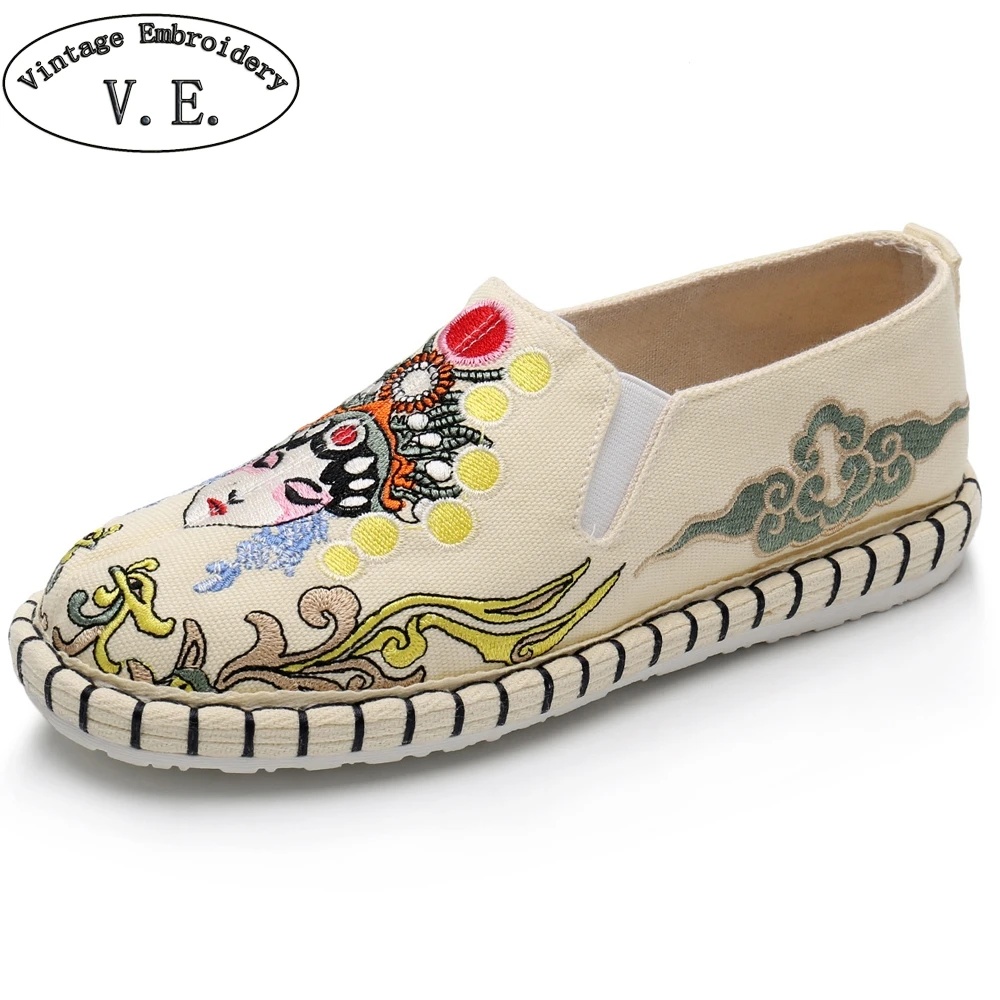 

Chinese Women Ethnic Loafers Peking Opera Face Embroidery Flat Shoes Woman Spring Summer Canvas Shoes Sapato Feminino