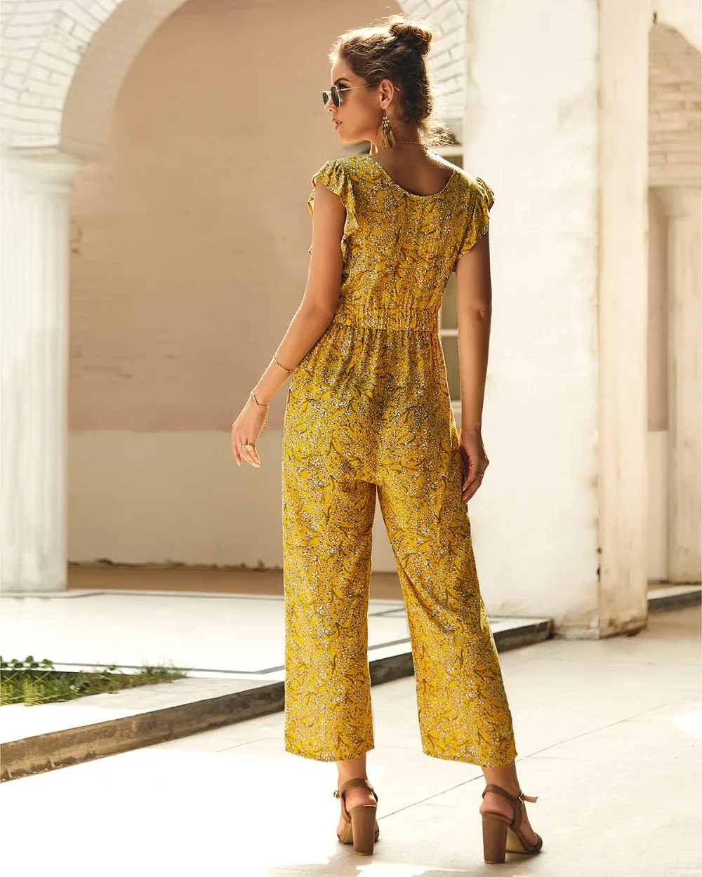 11036612722_1826084151