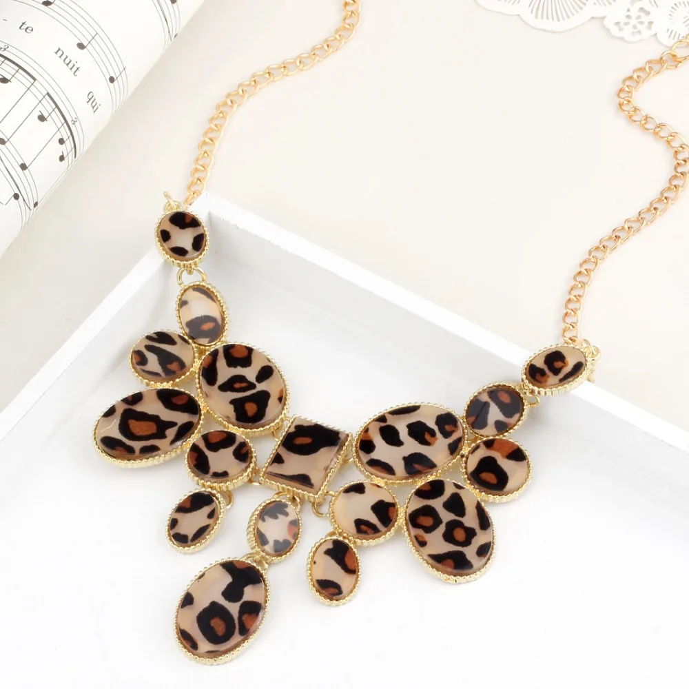 

Gold Chain Necklaces & Pendants for Women Collier Femme Leopard Geometric Statement Colar Maxi Fashion Crystal Jewelry Bijoux