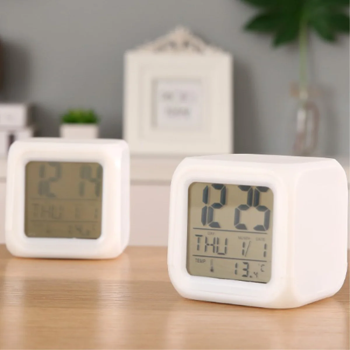 Индивидуальный заказ) будильник на заказ светодиодный цифровые часы настольные термометр светящийся куб-ночник ЖК-часы домашний декор - Цвет: Белый