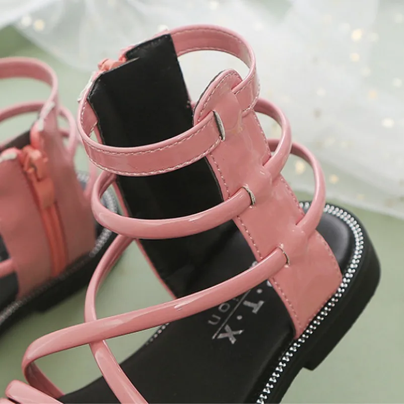 Children Shoes Rome Microfiber Flat Buckle Beach Shoes Gladiator Girls Sandals Kids Summer Cutout Shoes For Girls Casual Sandals Children Shoes Rome Microfiber Flat Buckle Beach Shoes Gladiator Girls Sandals Kids Summer Cutout Shoes For Girls Casual Sandals