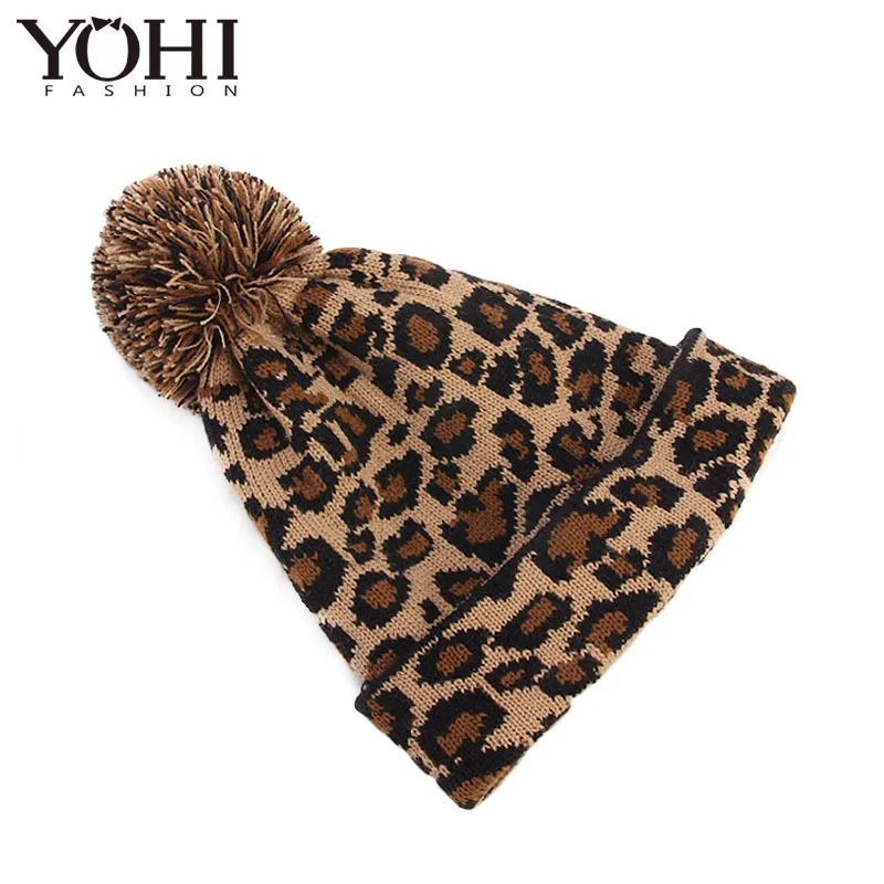 Осенне-зимняя обувь Для женщин leopard шерсти шляпы Дикая мода мяч зимние шапки Лыжные шапки шарф громоздкая Hat