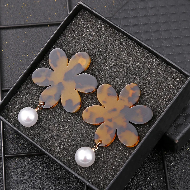 

Acrylic Tortoiseshell Flower Drop Earrings for Women Acetate Pearl Dangle Earrings Vintage Boho Jewelry Elegant Charm Holiday