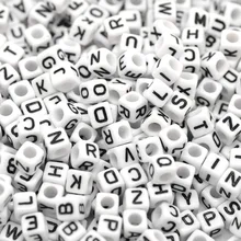 Doreen Box горячее смешанные белые акриловые кубические бусины с алфавитом/буквами для изготовления ювелирных изделий DIY 6x6 мм(1/" x1/4"), 500 шт(B18077