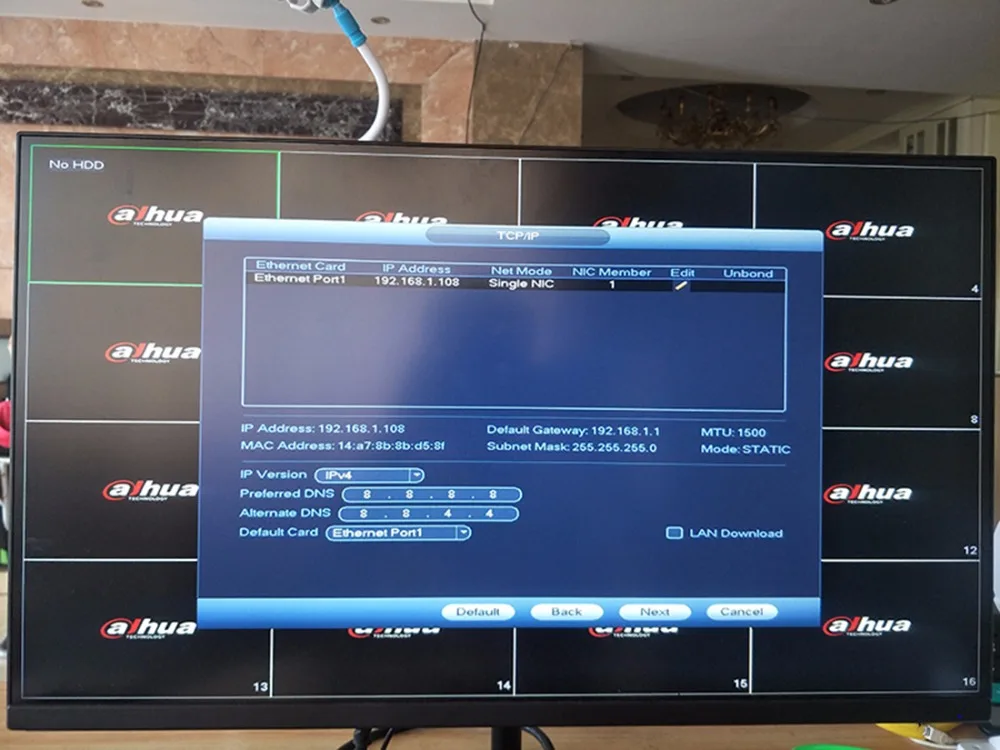 HTB1jQzIHFuWBuNjSszbq6AS7FXat