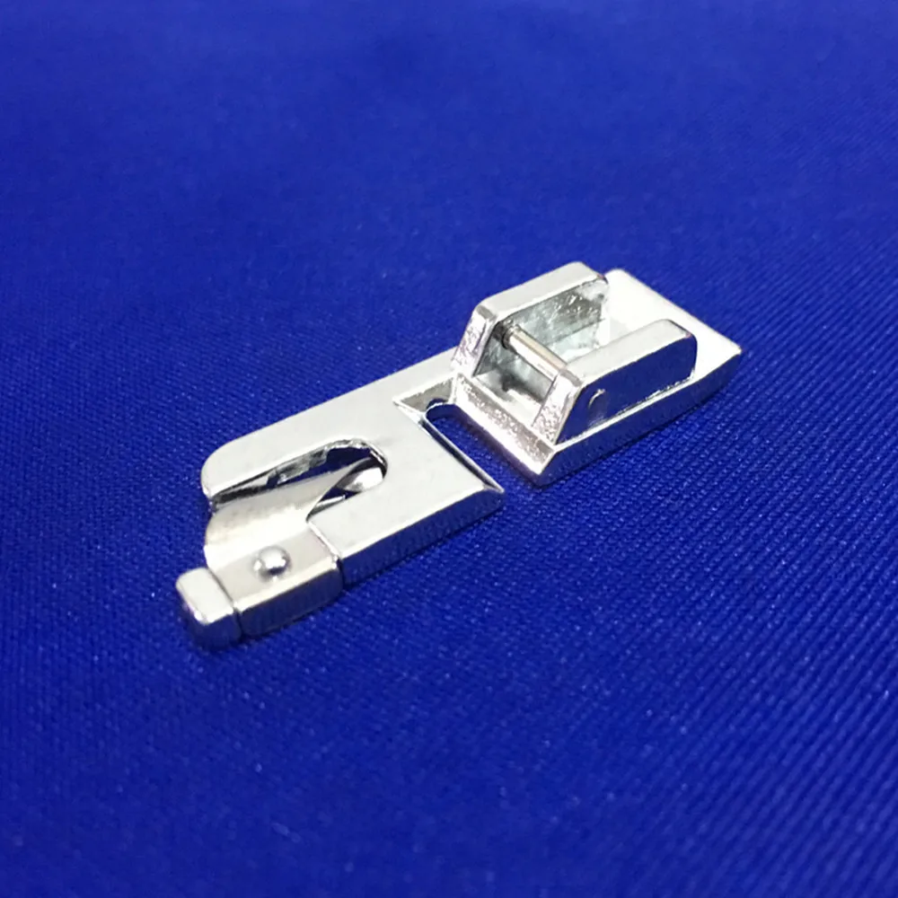 

SEWING HEMMING FOOT 1/8" SNAP ON foot WILL FIT, BROTHER, JANOME, TOYOTA, NEW SINGER DOMESTIC SEWING MACHINES AA7002