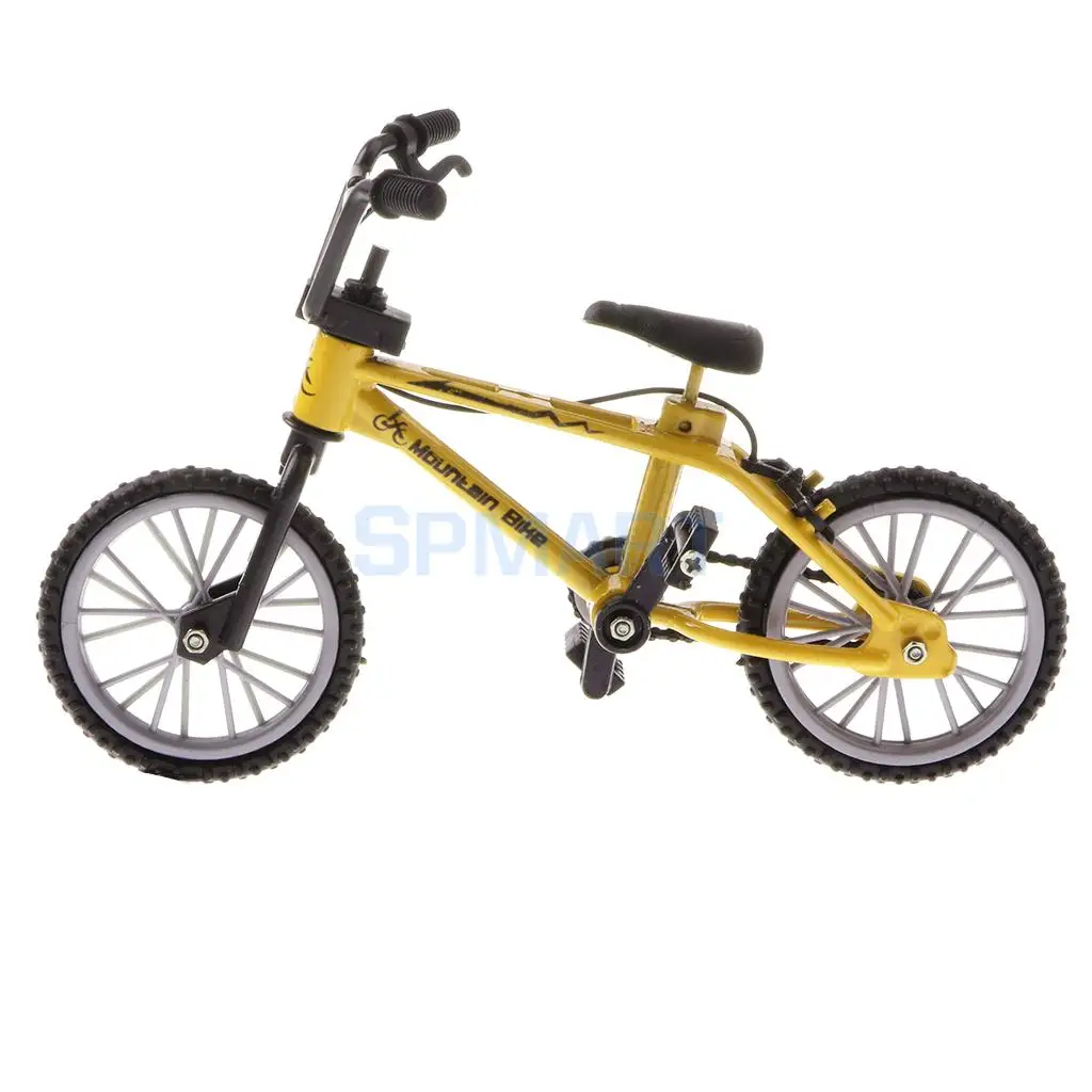 MagiDeal 1:24 Scale Mini Alloy Finger Bike Bicycle Diecast Model Desk Gadget Toy Children Friends Novelty Gift Ornament
