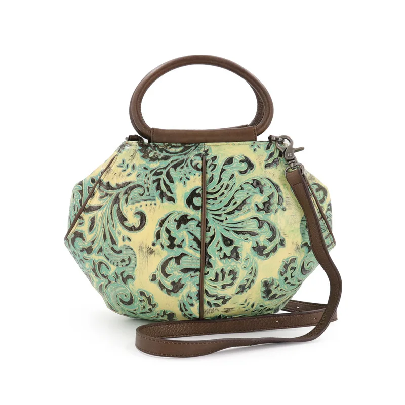 2017 New Fashion Women Shell Handbag Genuine Leather Shoulder Bag Embossed Flower Vintage Retro Bag Ladies National Medium Tote цена 2017 New Fashion Women Shell Handbag Genuine Leather Shoulder Bag Embossed Flower Vintage Retro Bag Ladies National Medium Tote цены онлайн