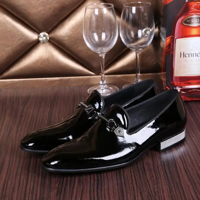 Туфли мужские лаковые fellini 39307. Лакировать лакированные туфли. Лакировать лакированные туфли. Лакированные ботинки мужские. Туфли eclipse 1 2 4 38 женские лаковые.