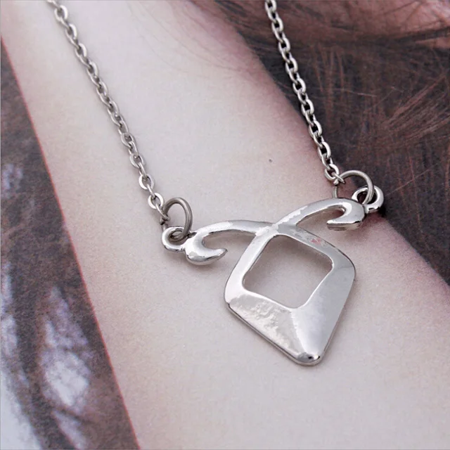 Косплэй Jewelry Красота подарок серебряный Цвет Ангел Мощность Колье цепи кулон