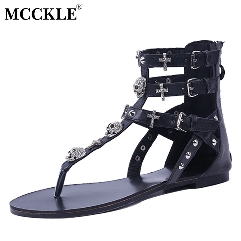 baratas Mulher Tanga Sandálias Da Moda Strass Cruzes MCCKLE Roma Buckle Mulheres Flats Para Senhoras Do Crânio Rebites Zip Sapatos Femininos J3918